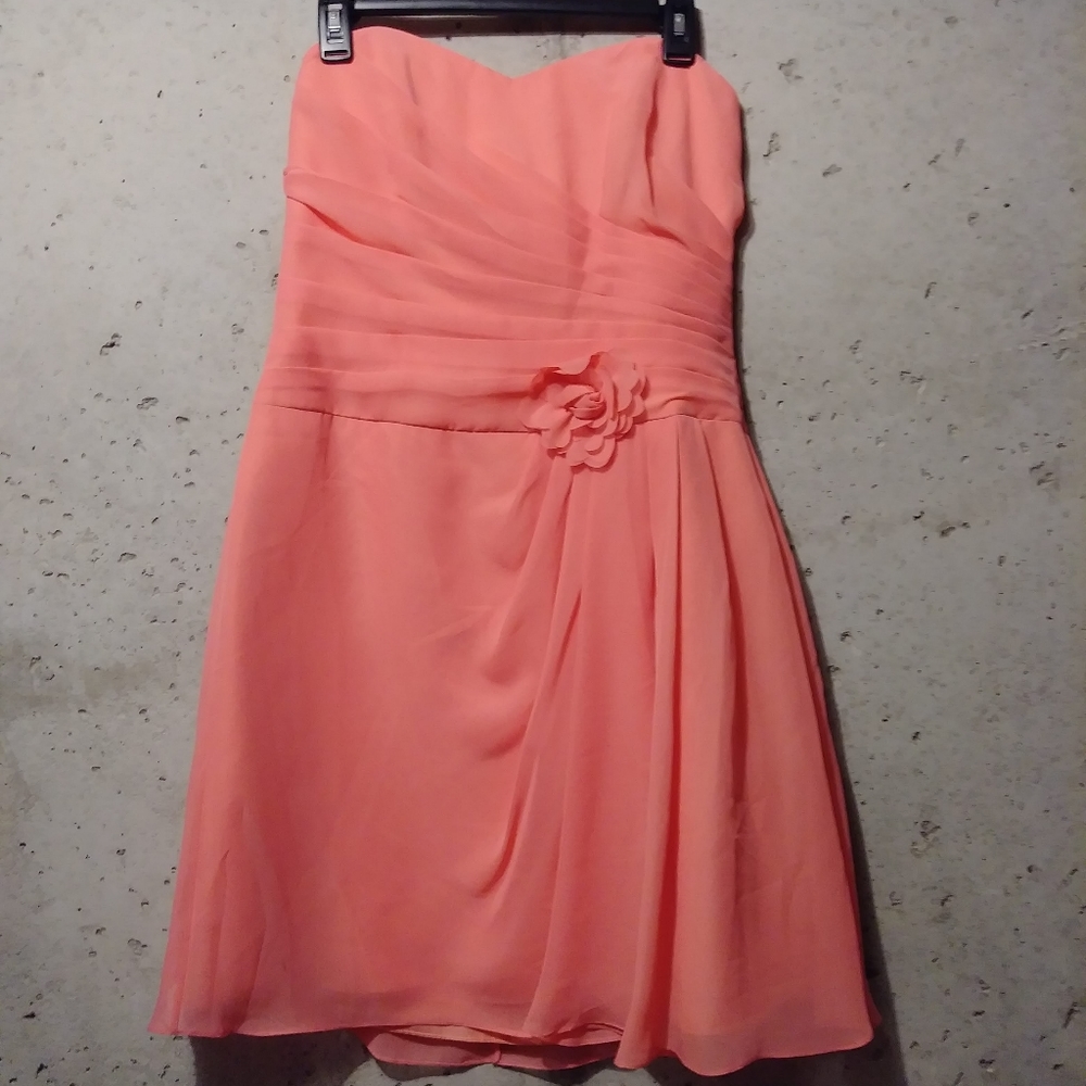 Coral sleeveless knee dress